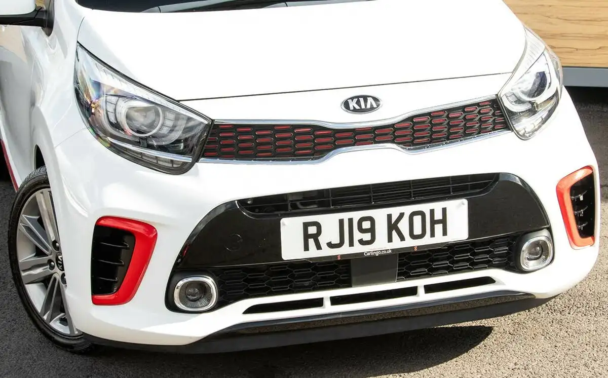 2019-kia-picanto-125-gt-line-big-10