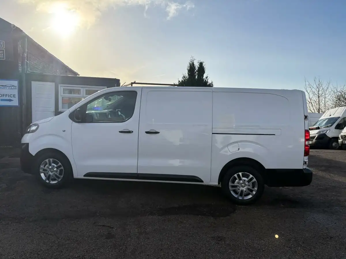 2020-vauxhall-vivaro-15td-2900-l2h1-edition-big-12