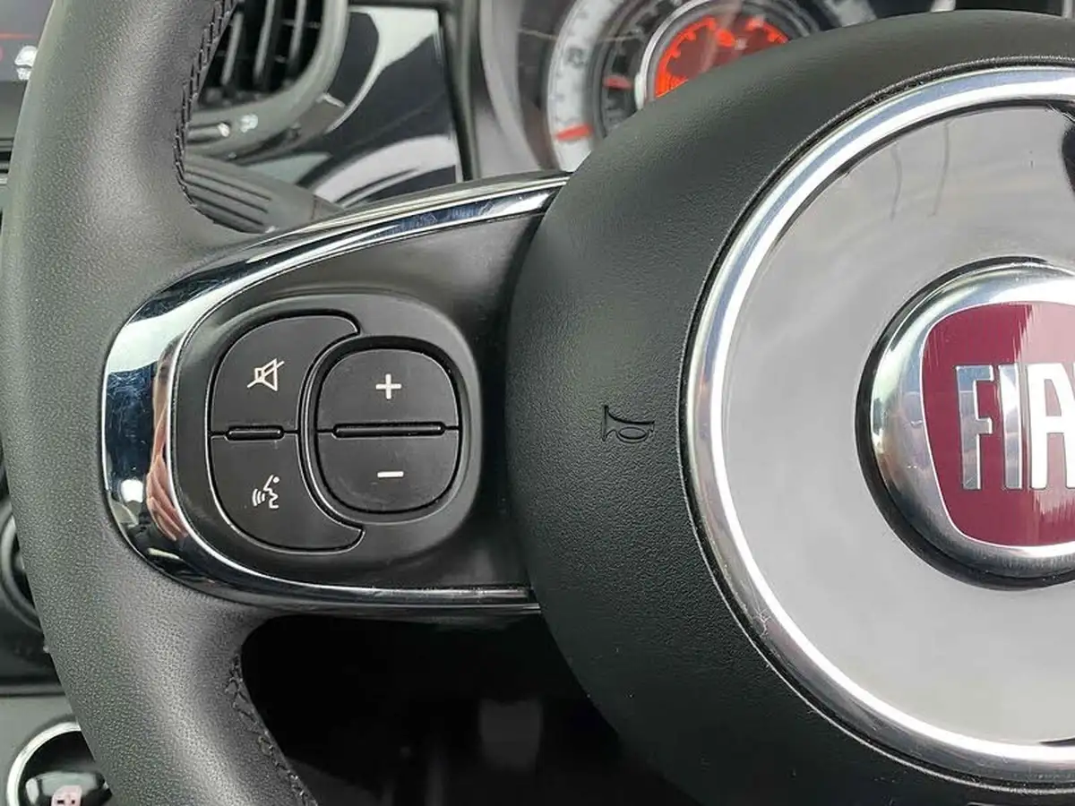 2022-fiat-500-10-dolcevita-big-34