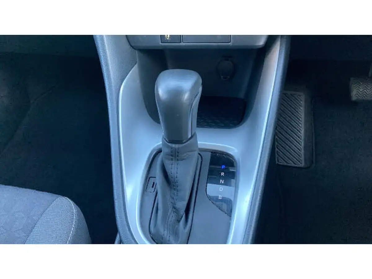 2022-toyota-yaris-15-vvt-i-design-big-31