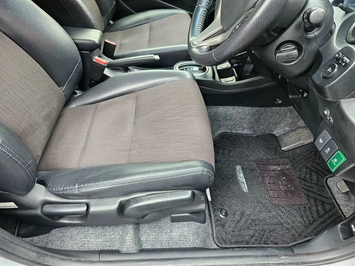 2013-honda-jazz-big-3