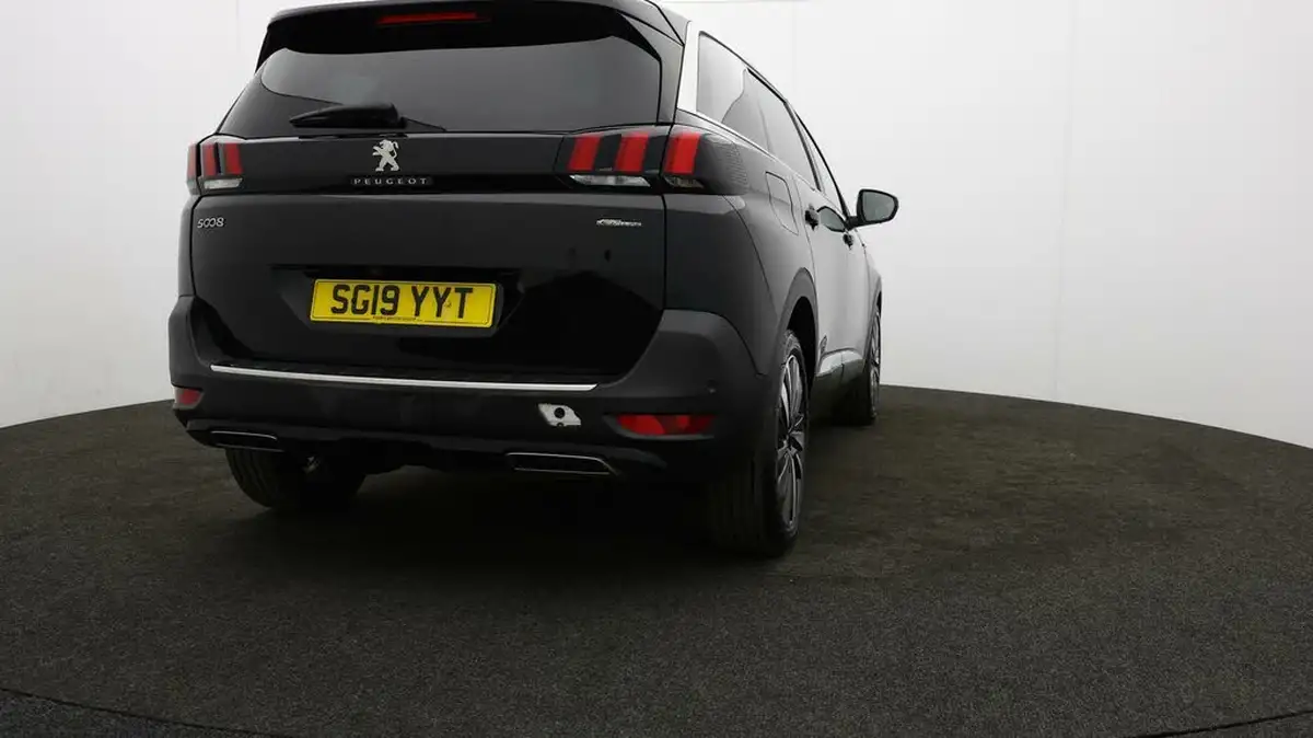 2019-peugeot-5008-suv-15-bluehdi-gt-line-premium-big-5