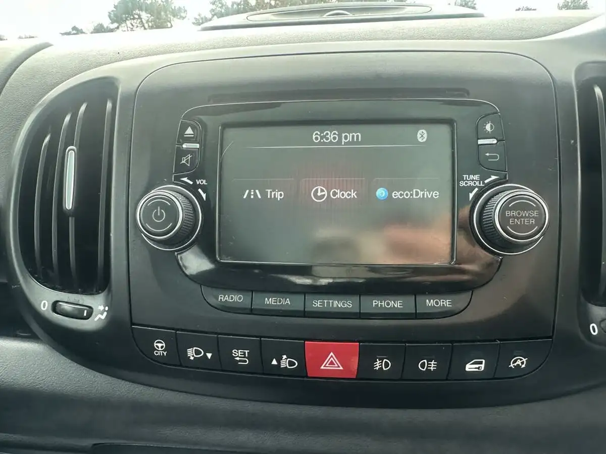 2013-fiat-500l-13td-lounge-dualogic-big-15