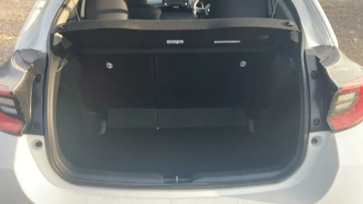 2022-toyota-yaris-15-vvt-i-design-big-13
