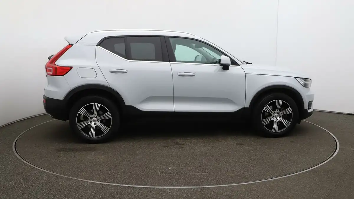 2020-volvo-xc40-20-t4-inscription-awd-big-41