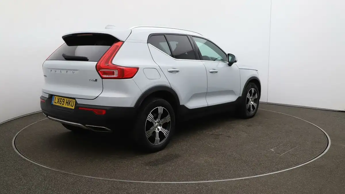 2020-volvo-xc40-20-t4-inscription-awd-big-45