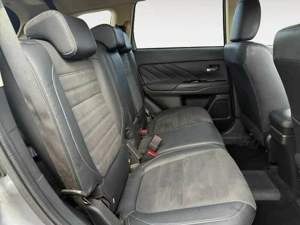 2018-mitsubishi-outlander-20-juro-phev-big-4