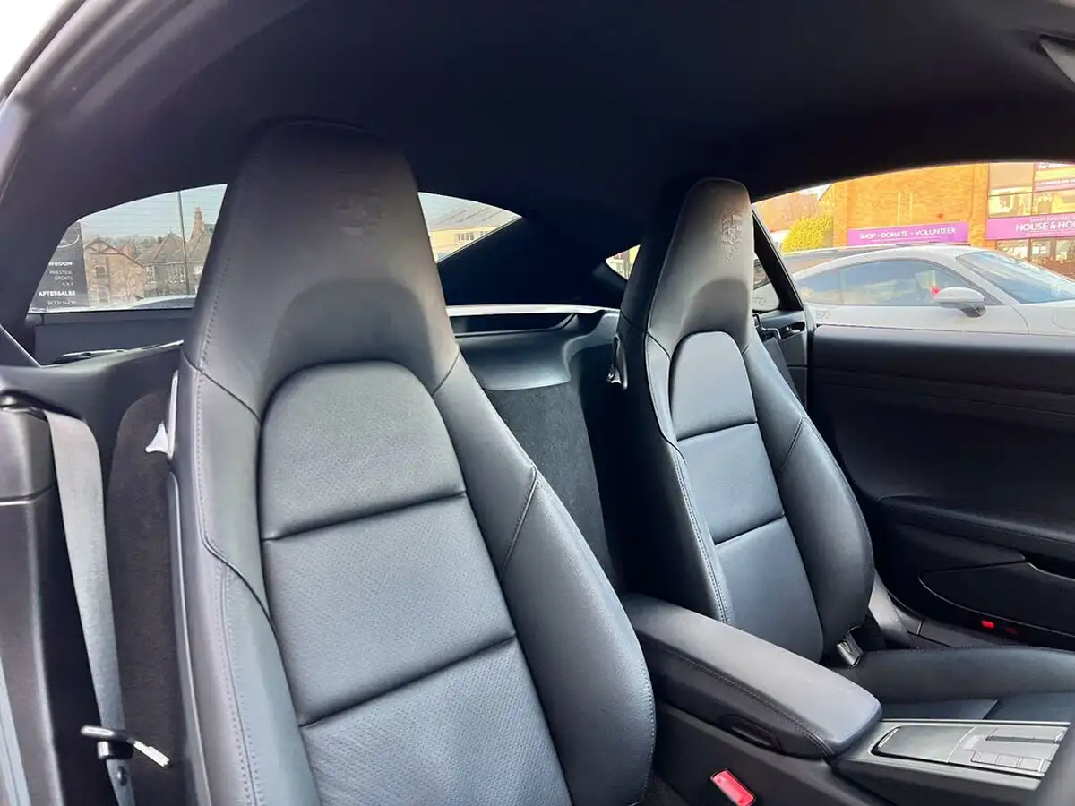 2024-porsche-cayman-718-20-cayman-pdk-big-13