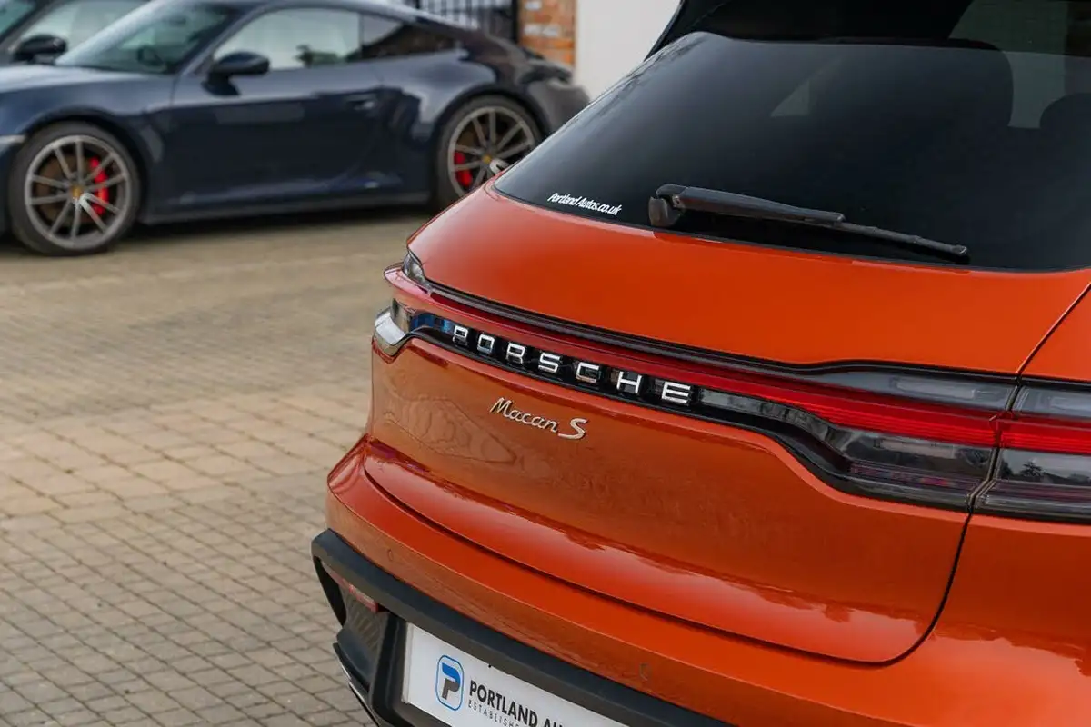 2022-porsche-macan-29-v6-s-big-19