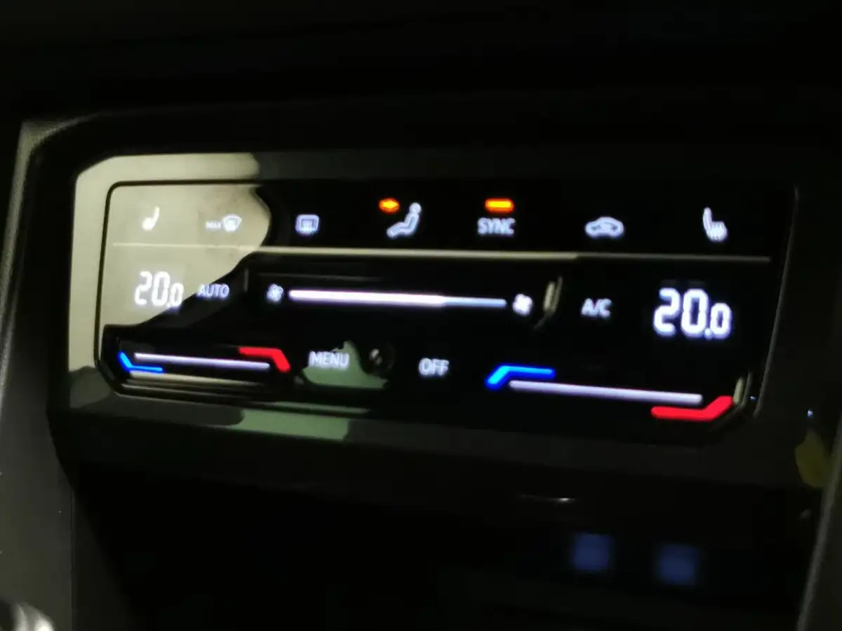 2021-volkswagen-tiguan-15-tsi-r-line-big-15