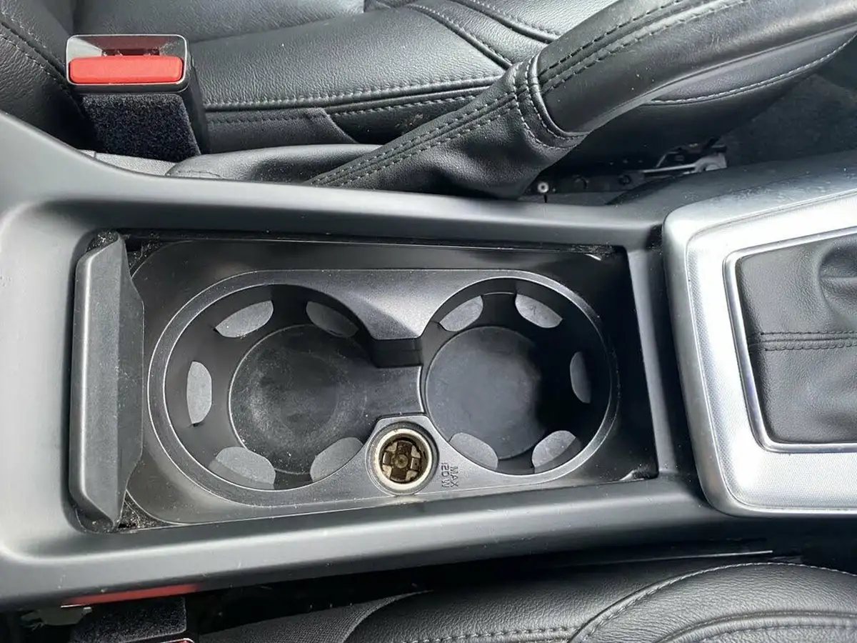 2017-volvo-v40-15-t3-inscription-big-29