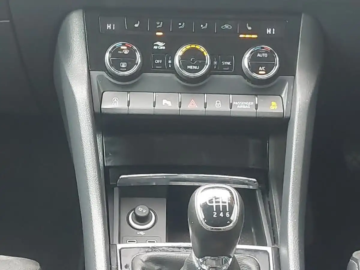 2020-skoda-karoq-15-tsi-se-l-big-10