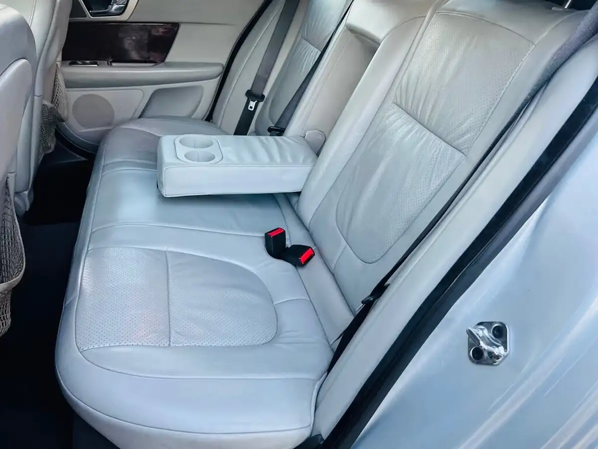 2008-jaguar-xf-27td-premium-luxury-big-53