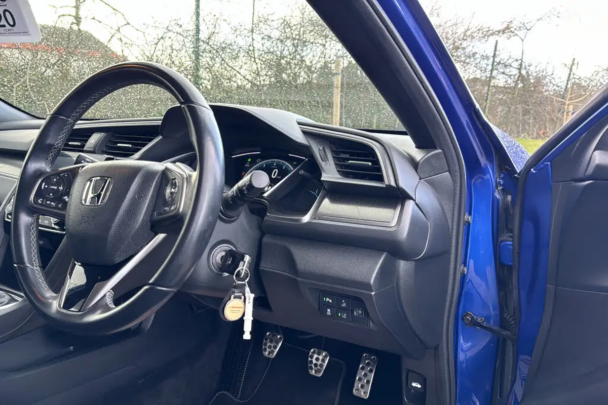 2018-honda-civic-10-vtec-turbo-sr-126ps-hatchback-5d-big-39
