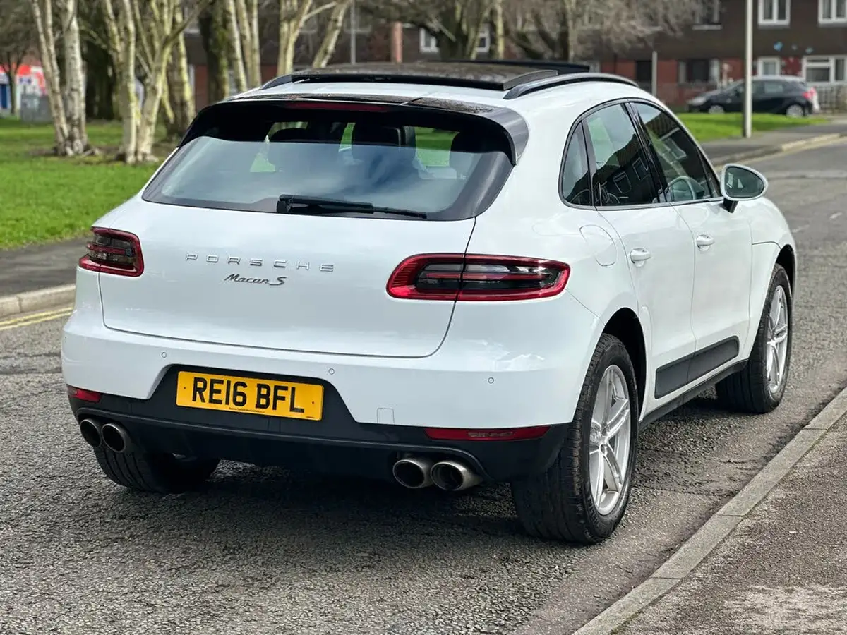 2016-porsche-macan-30td-s-big-8
