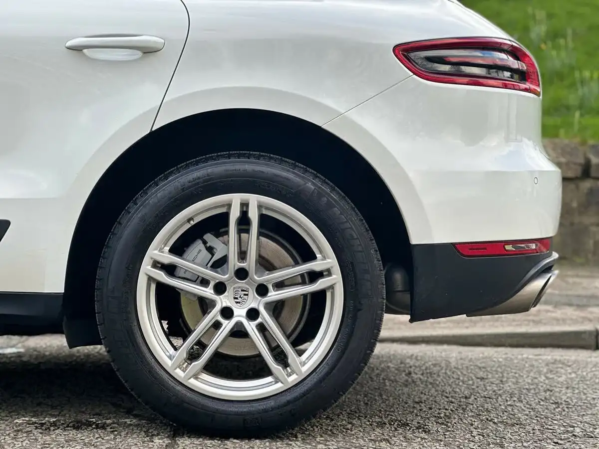 2016-porsche-macan-30td-s-big-56
