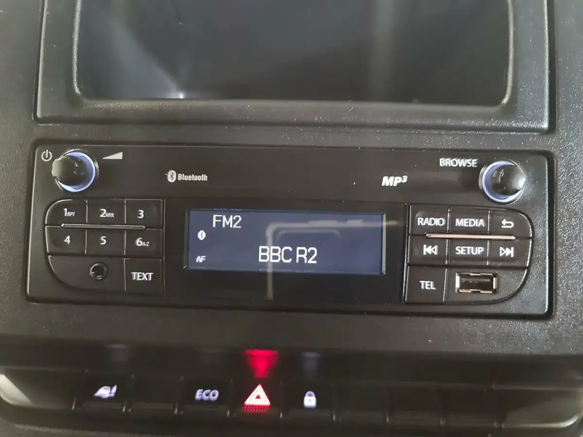 2022-renault-master-23dci-lm35-135-business-panel-big-9