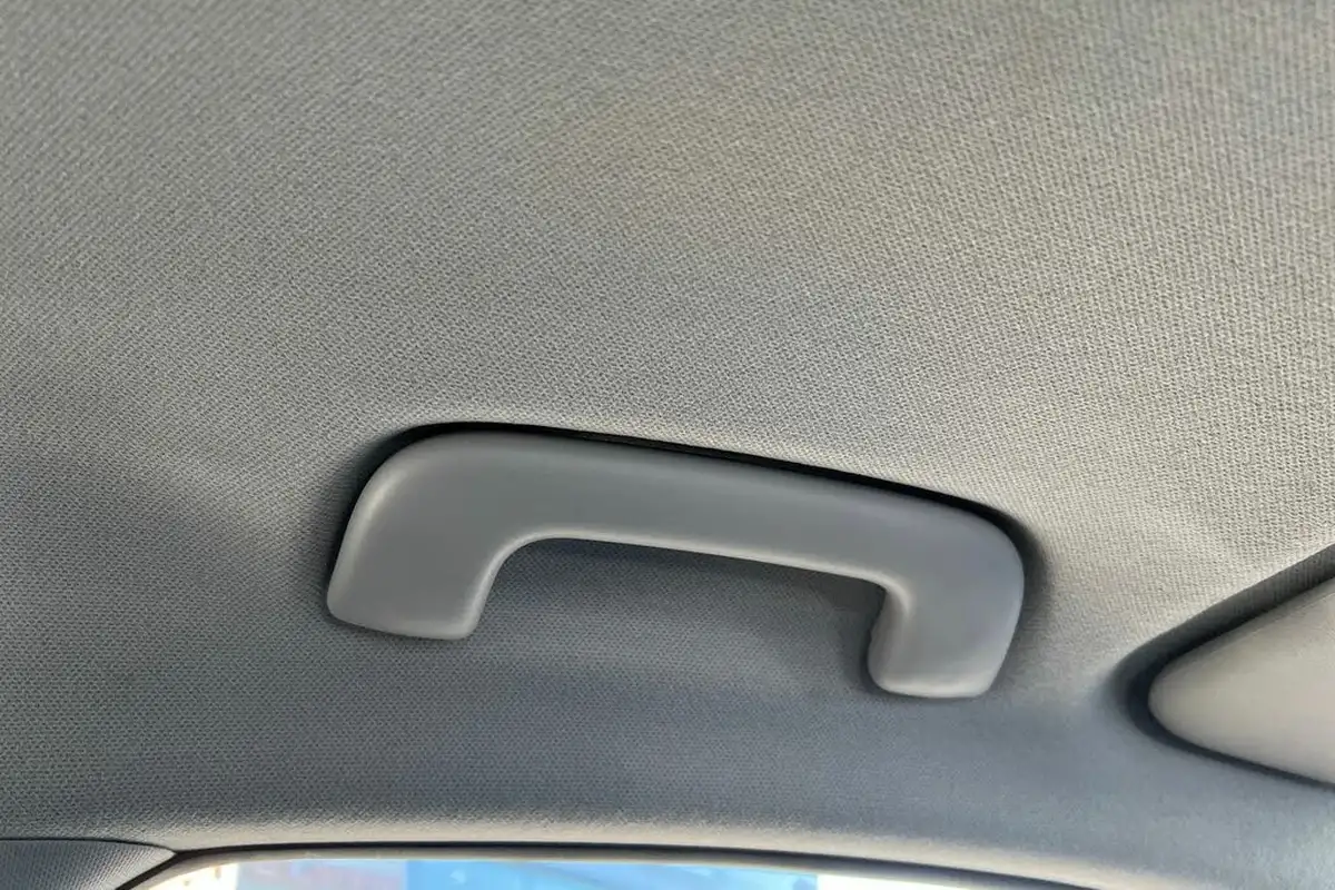 2020-kia-picanto-10-1-4-seats-big-36