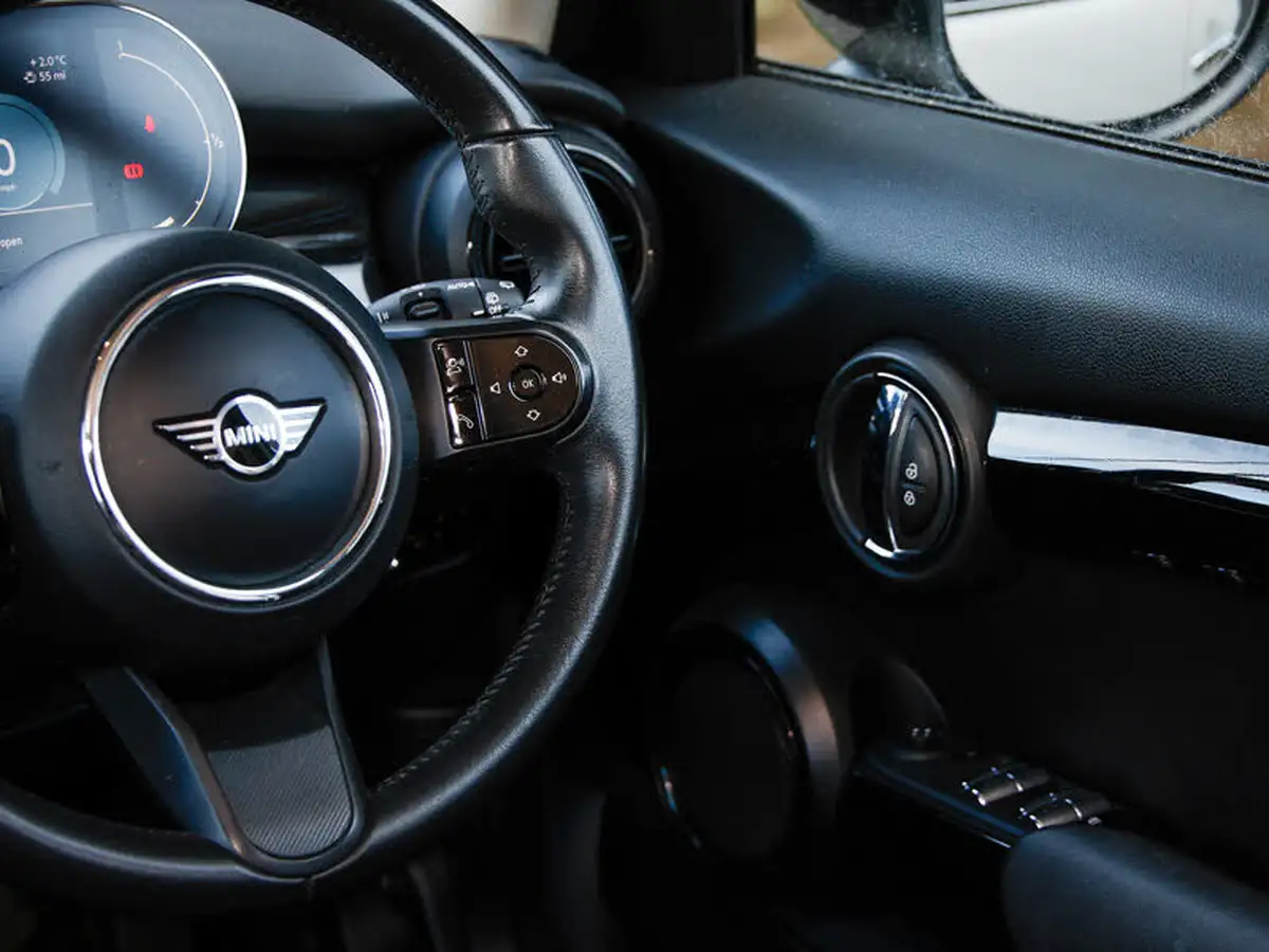 2021-mini-cooper-15-cooper-classic-hatchback-5d-big-17