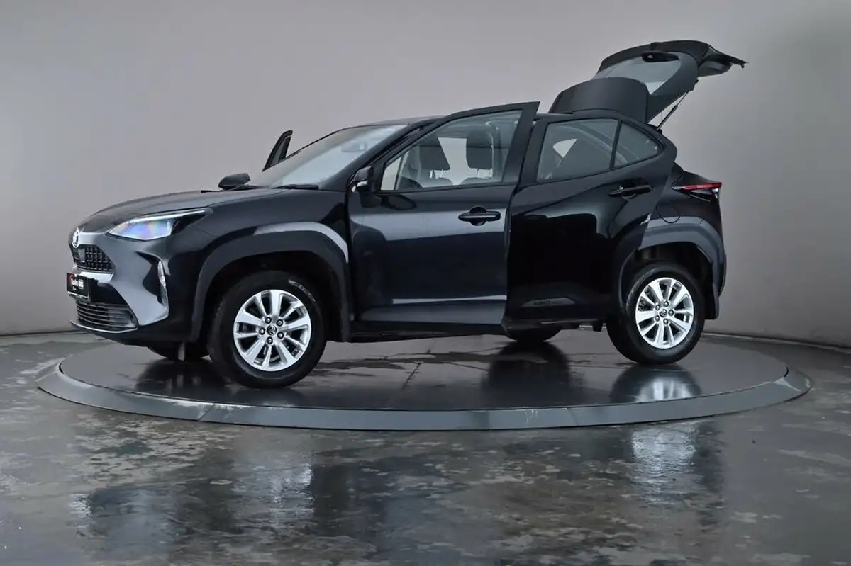 2023-toyota-yaris-cross-15-vvt-i-icon-big-42