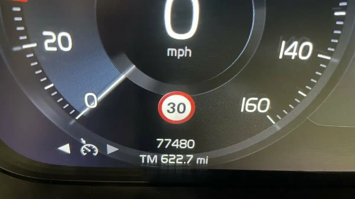 2018-volvo-xc40-20td-d4-first-edition-big-24