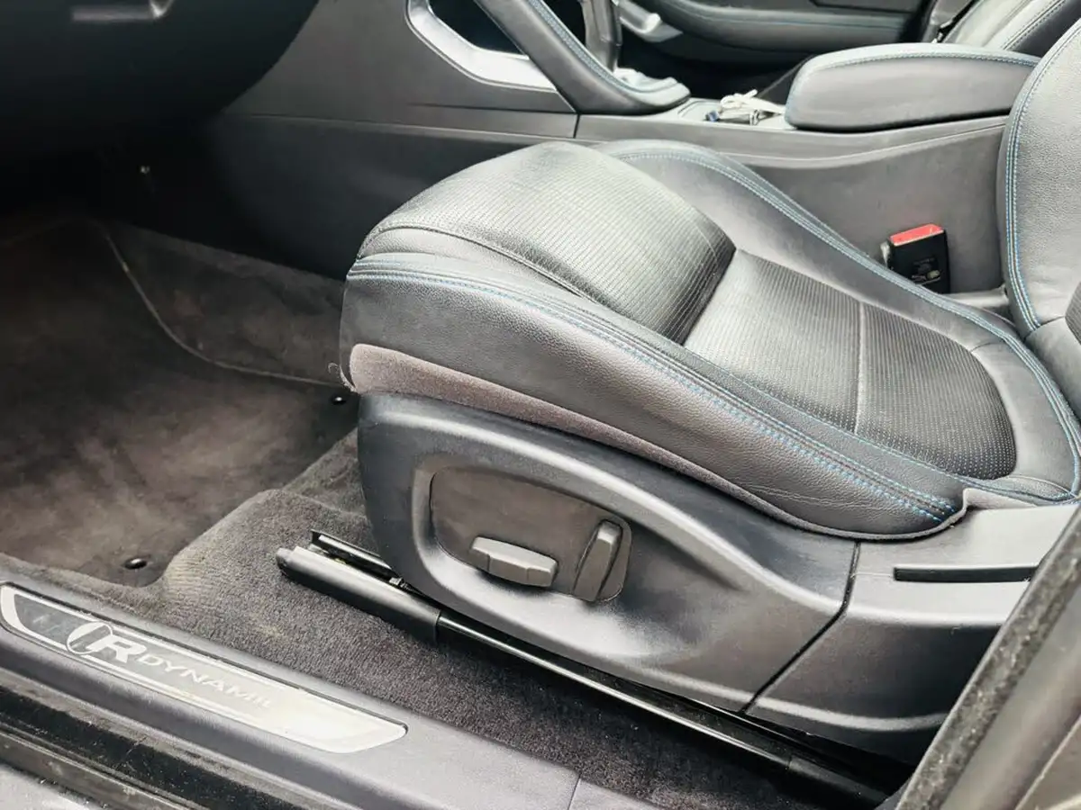 2018-jaguar-e-pace-20-i4d-r-dynamic-s-180ps-awd-ss-auto-big-20
