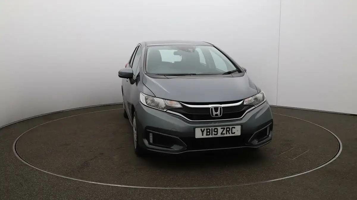 2019-honda-jazz-13-i-vtec-s-cvt-big-31
