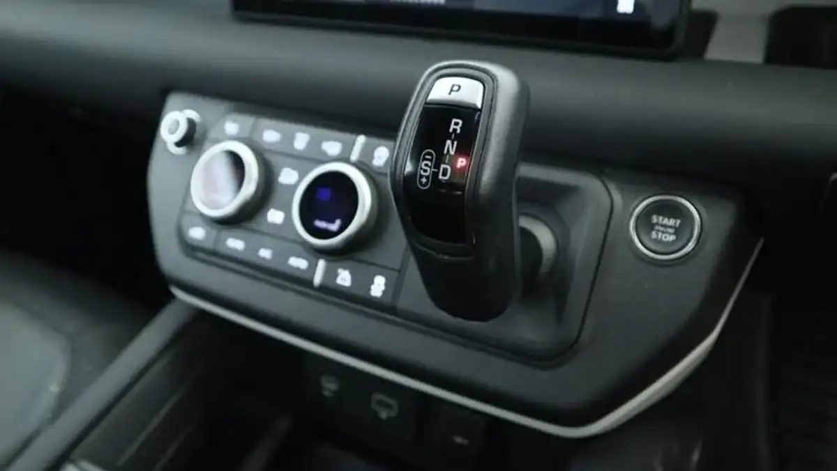 2023-land-rover-110-defender-30-d250-x-dynamic-se-big-12