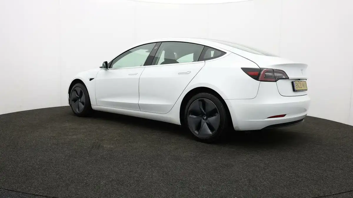 2020-tesla-model-3-e-standard-plus-big-74