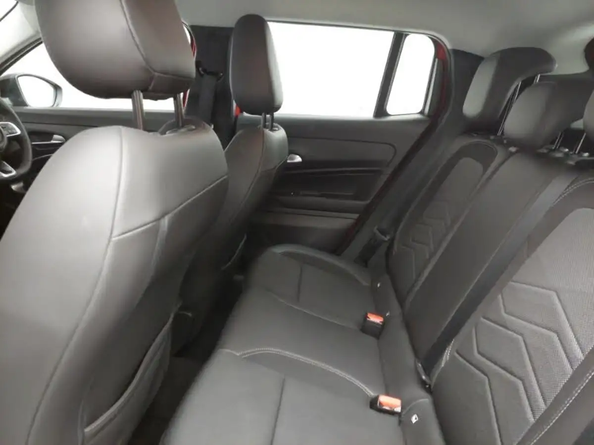 2024-jeep-avenger-12-gse-altitude-big-5