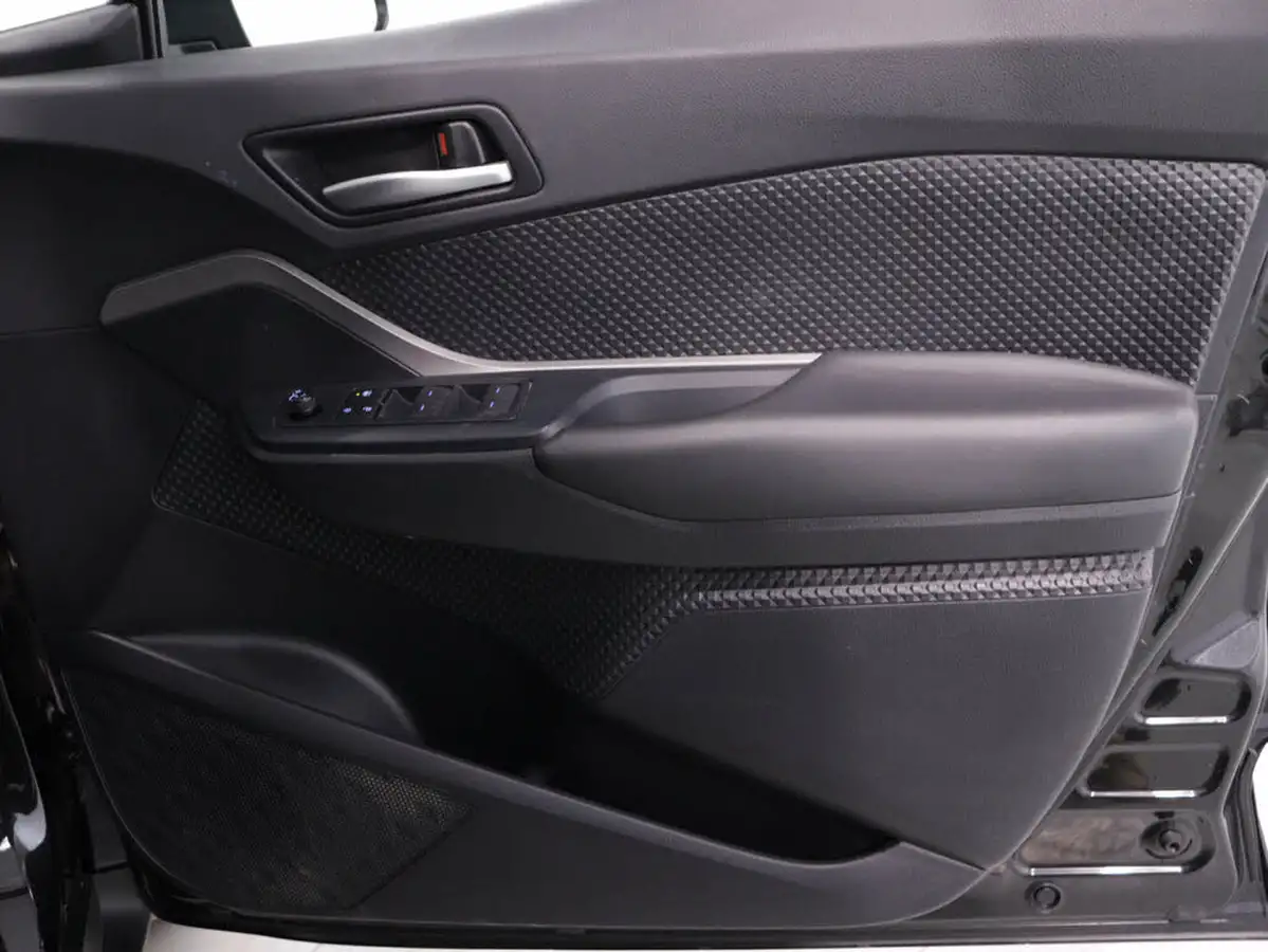 2020-toyota-c-hr-18-vvt-i-icon-parking-pack-big-28