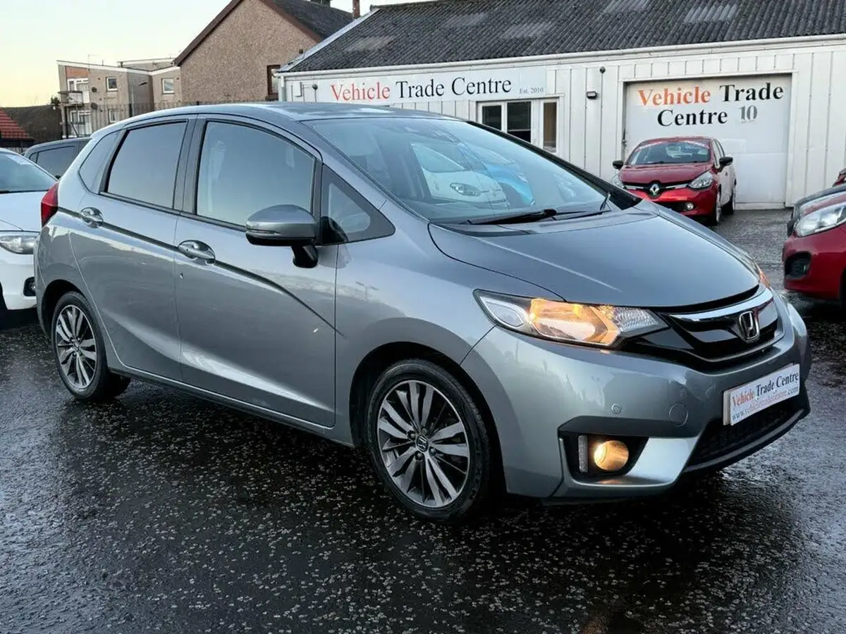 2016-honda-jazz-13-i-vtec-ex-big-0