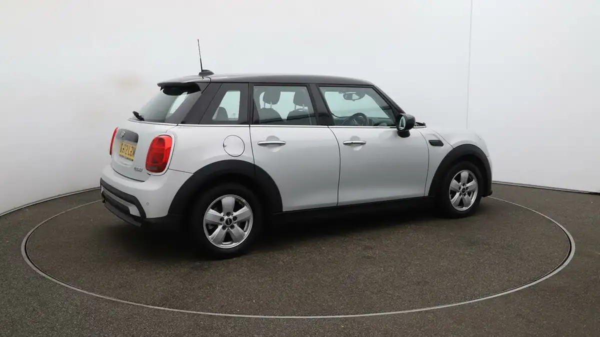 2022-mini-cooper-15-cooper-classic-premium-hatchback-5d-auto-big-49