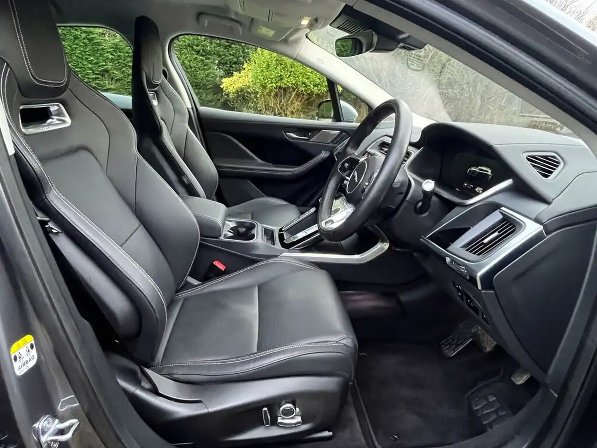 2022-jaguar-i-pace-ev400-hse-big-21