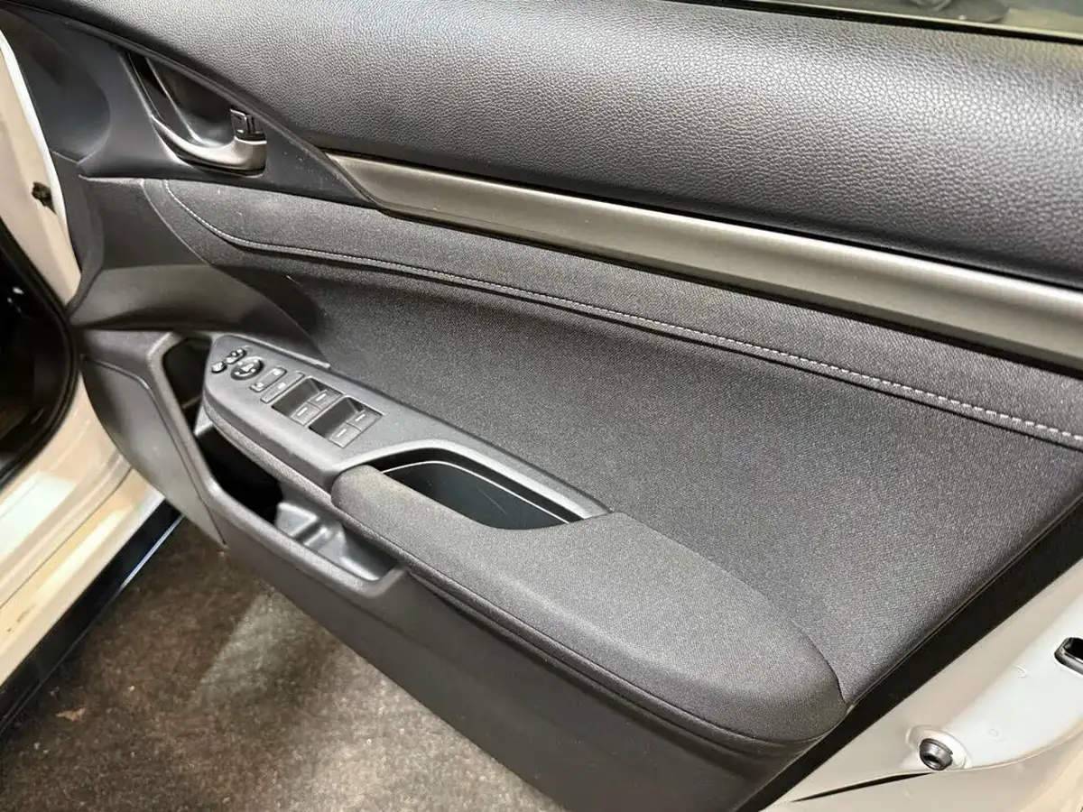 2021-honda-civic-15-vtec-turbo-sport-ss-cvt-big-12