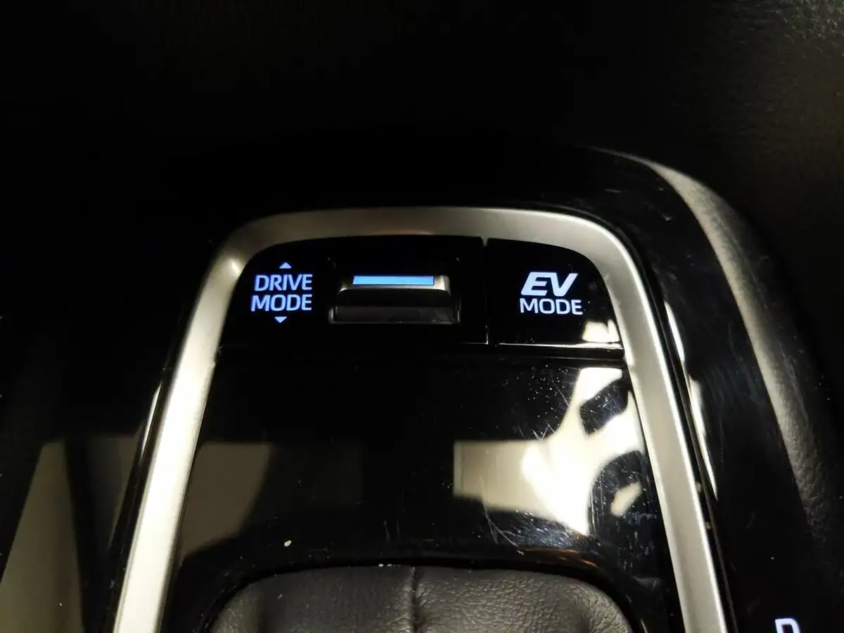 2022-toyota-corolla-18-vvt-i-icon-120bhp-spare-wheel-touring-sports-5d-big-20