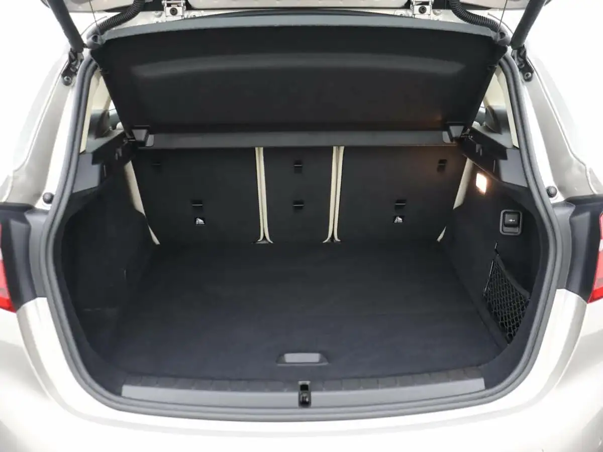 2021-bmw-2-series-20-220i-luxury-active-big-17