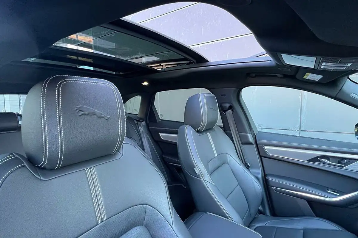 2023-jaguar-f-pace-20-d200-r-dynamic-se-black-big-33
