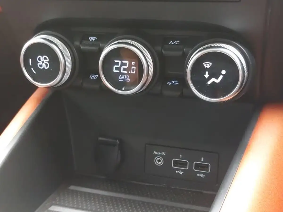 2020-renault-captur-13-tce-s-edition-155bhp-edc-auto-big-13
