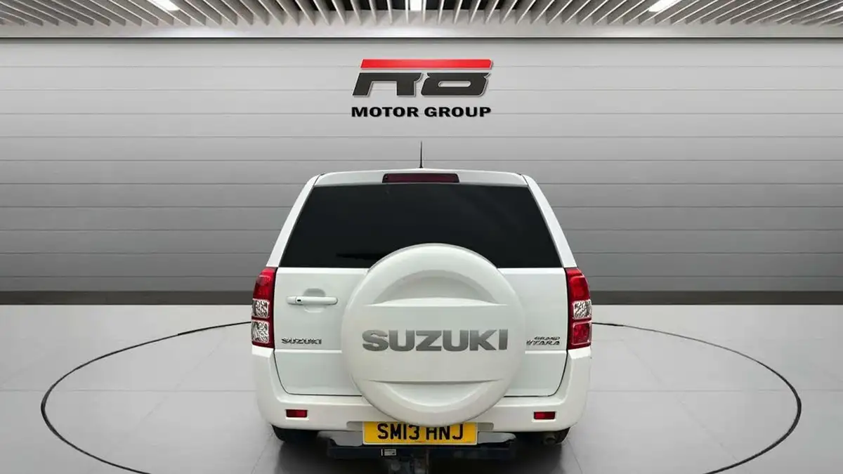 2013-suzuki-grand-vitara-19ddis-sz5-big-6