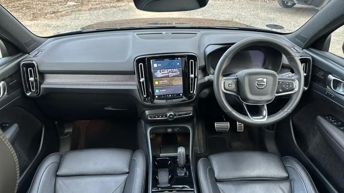 2021-volvo-c40-e-twin-recharge-pro-big-19