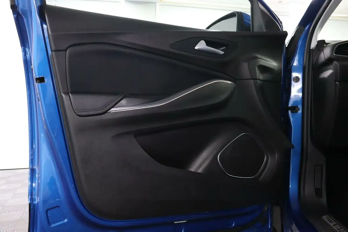 2019-vauxhall-grandland-x-15td-elite-nav-ss-blueinjection-big-39