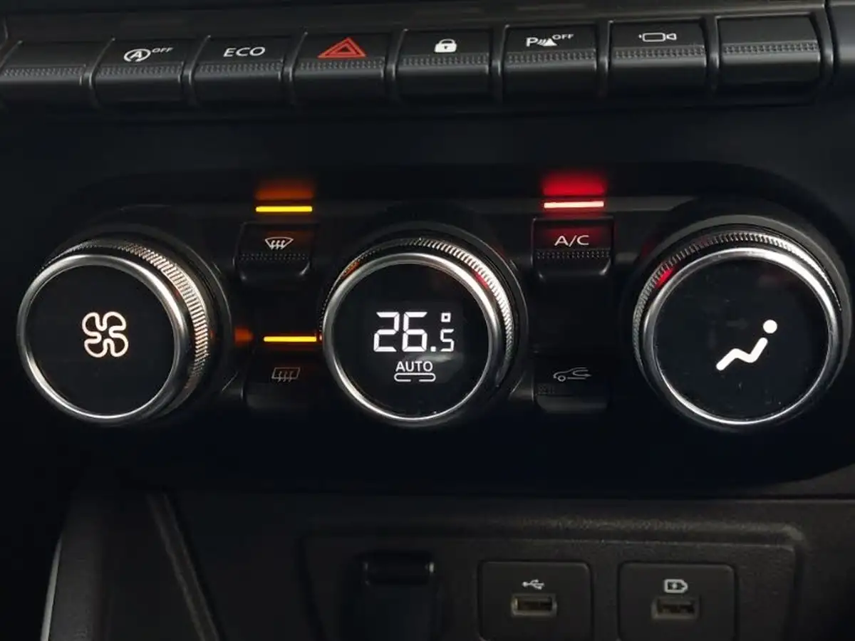 2022-dacia-duster-09-tce-prestige-big-17