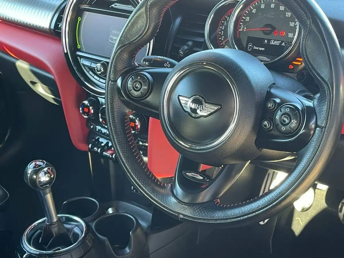 2016-mini-cooper-20-cooper-jcw-big-43