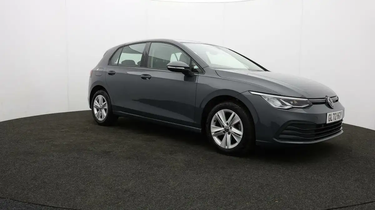 2022-volkswagen-golf-15-tsi-life-130ps-hatchback-big-48