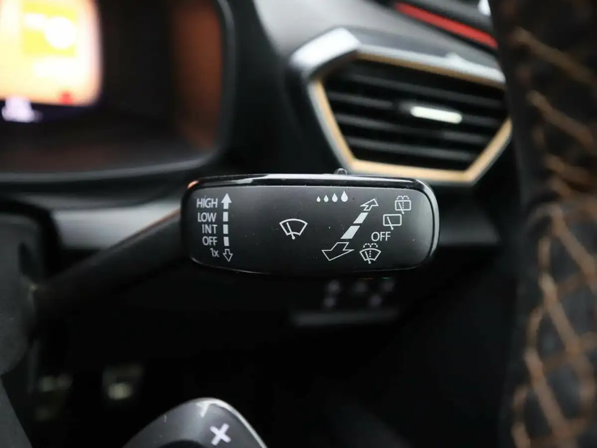 2022-cupra-leon-nf-20-tsi-vz1-big-35