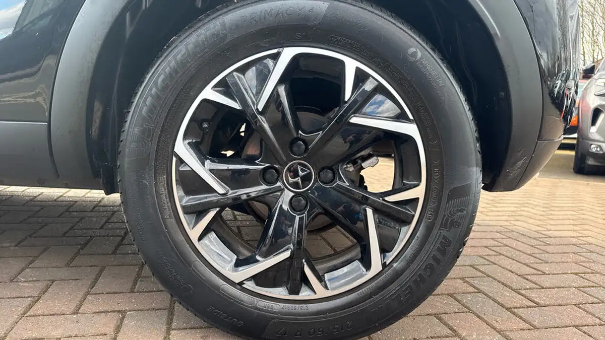 2019-ds-ds-3-crossback-12-puretech-prestige-130ps-eat8-big-14