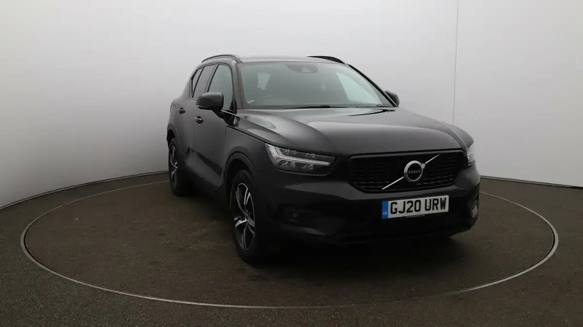 2020-volvo-xc40-15-t3-r-design-big-39