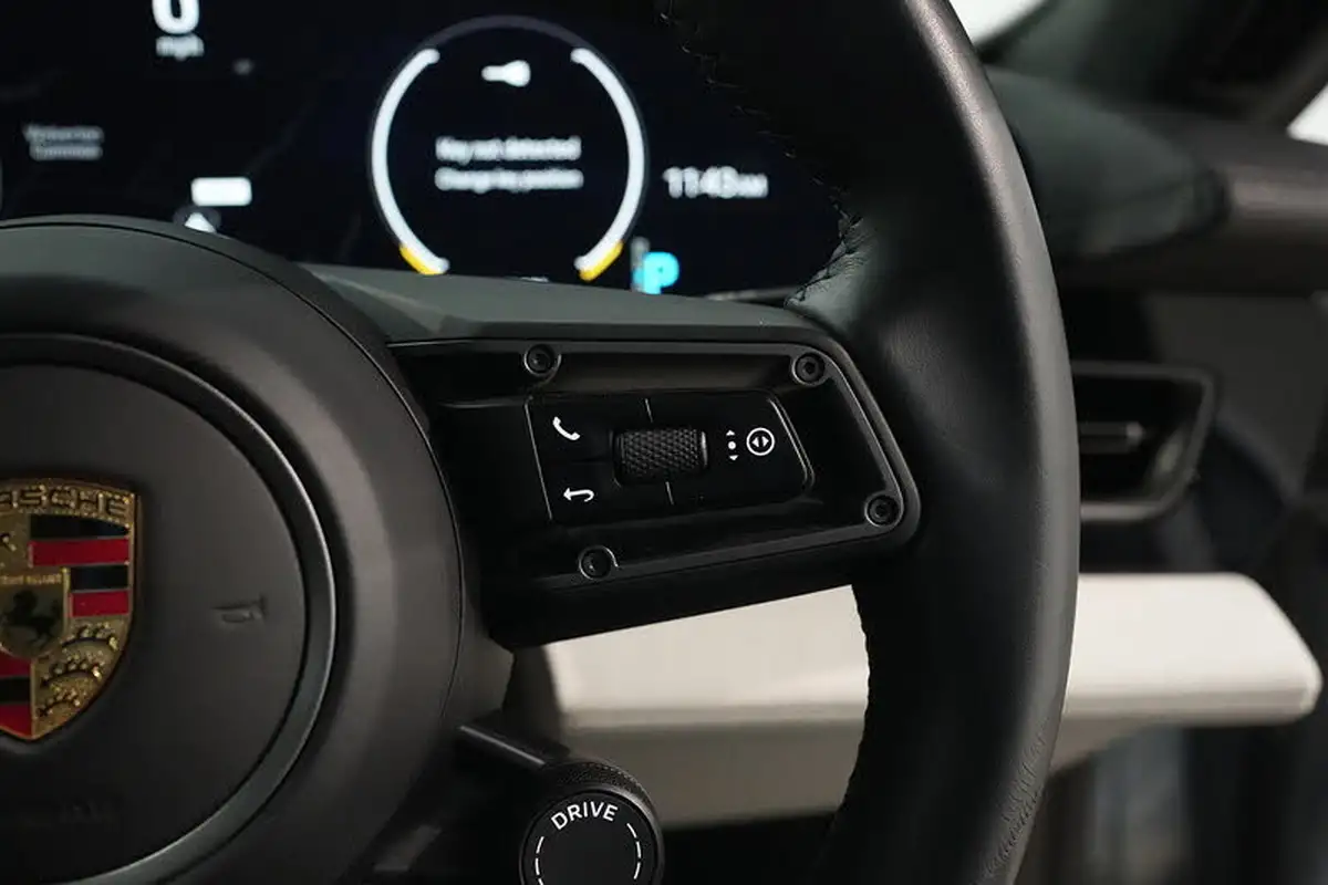2021-porsche-taycan-e-turbo-s-cross-turismo-awd-big-53