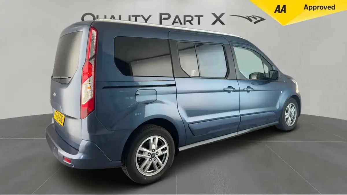 2020-ford-grand-tourneo-connect-15-titanium-powershift-big-2